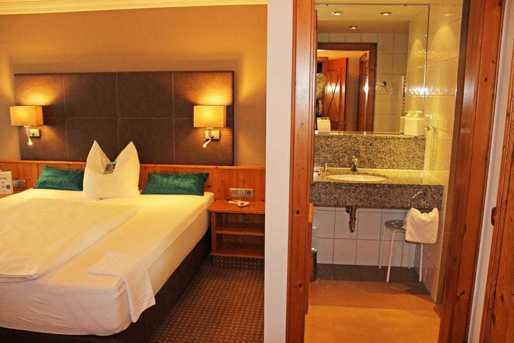 Hotel Landhaus Feckl Ehningen Ngoại thất bức ảnh