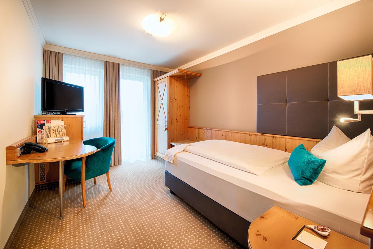 Hotel Landhaus Feckl Ehningen Ngoại thất bức ảnh