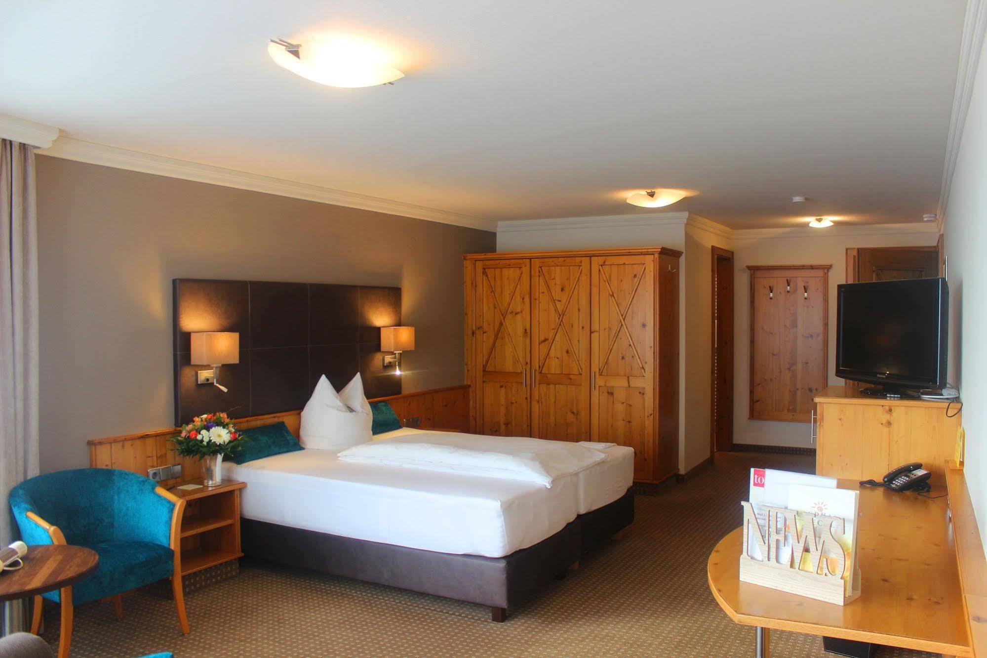 Hotel Landhaus Feckl Ehningen Ngoại thất bức ảnh