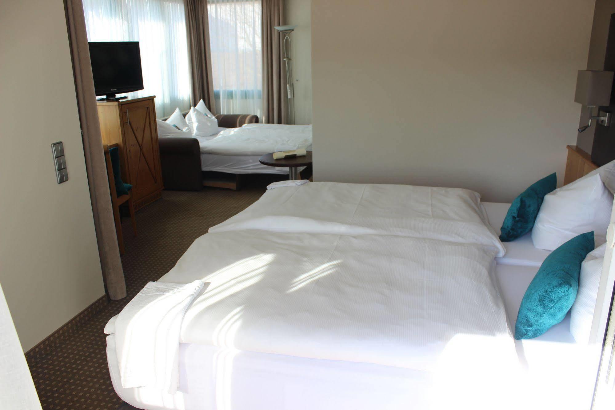 Hotel Landhaus Feckl Ehningen Ngoại thất bức ảnh